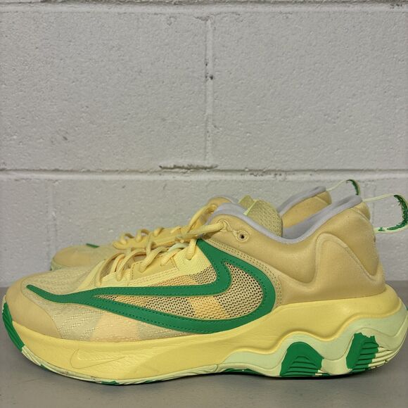 Size 13 Men's Nike Giannis Immortality 3 Soft Yellow Green Shock Sneaker - Picture 1 of 6